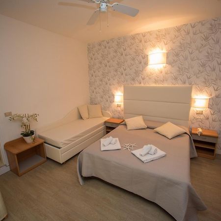 Hotel Ermeti B&B Brunch Riccione Exterior photo