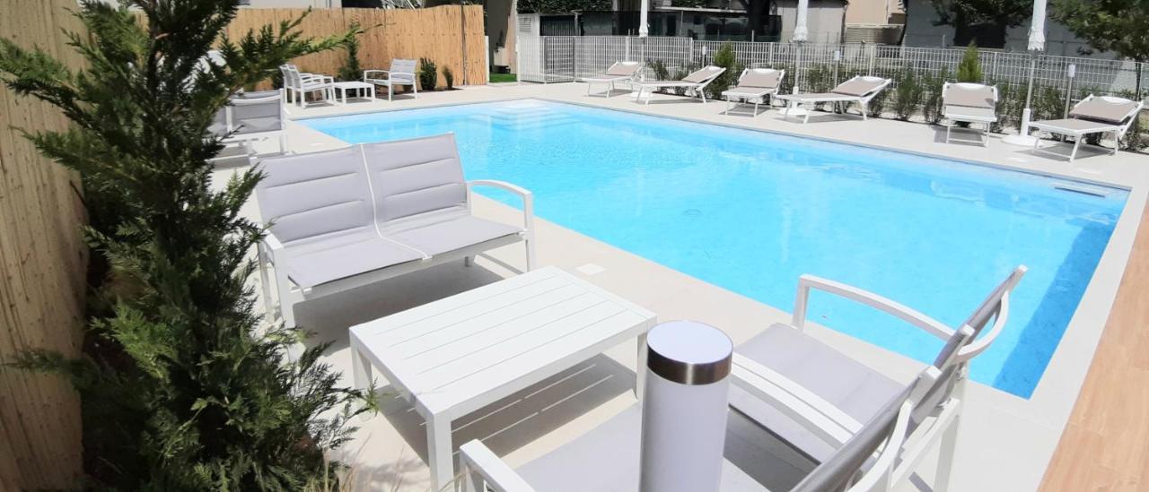 Hotel Ermeti B&B Brunch Riccione Exterior photo