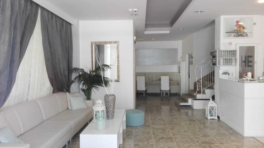 Hotel Ermeti B&B Brunch Riccione Exterior photo