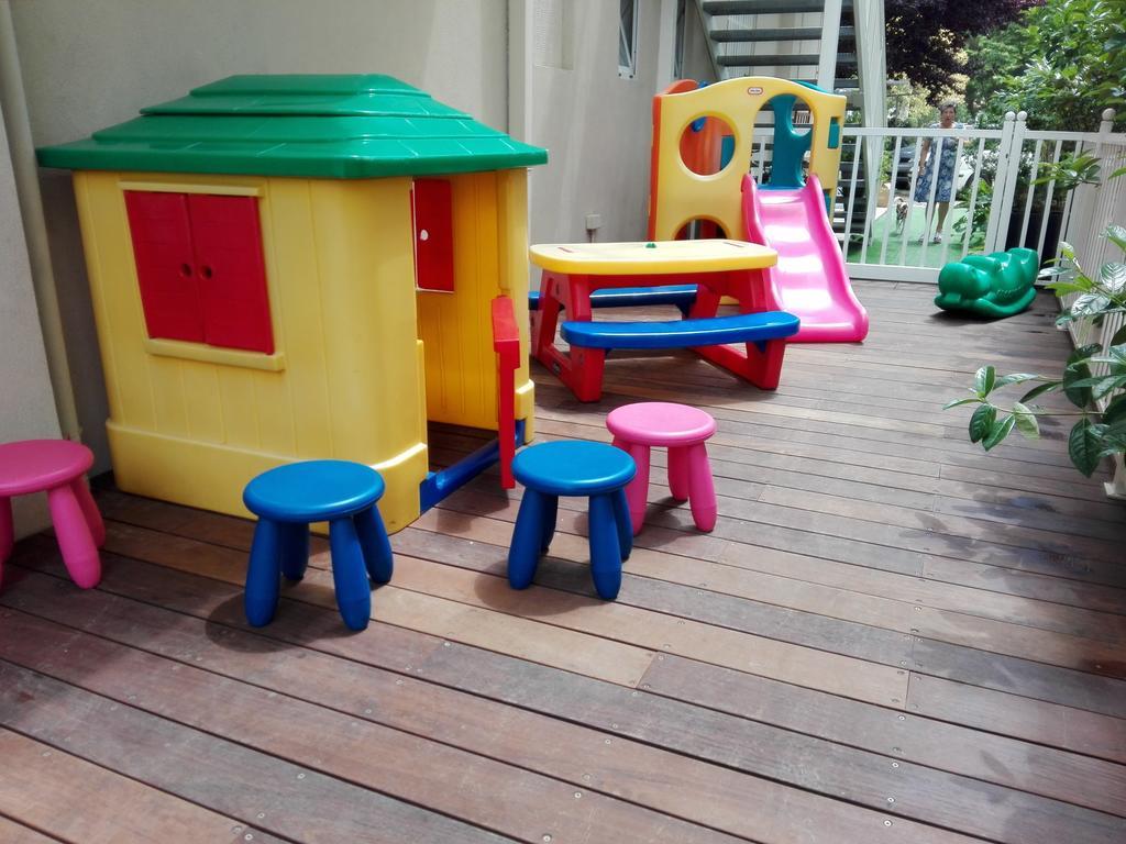 Hotel Ermeti B&B Brunch Riccione Exterior photo