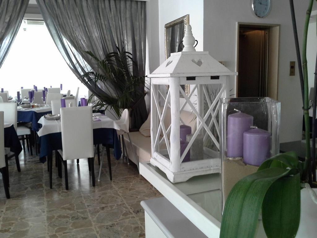 Hotel Ermeti B&B Brunch Riccione Exterior photo